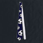 Voetbal Stropdas<br><div class="desc">Marineblauw stropdas met overal voetballen. Geweldig voor voetballiefhebbers!!</div>