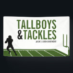 Voetbal Tallboys & Tackles Sportieve Verjaardagsfe Spandoek<br><div class="desc">Houd je drankje koud op het veld of op het feest met deze Tallboys & Tackles slinger. Perfect voor liefhebbers van American Football, deze slinger voegt een leuke touch toe aan elk feest. Personaliseer het met een naam of feestdetails voor een uniek evenement. Geweldig voor verjaardagen, afscheidspartijtjes en informele sportieve...</div>