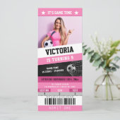 Voetbal Ticket Sport Verjaardag Uitnodiging | Roze (Staand voorkant)