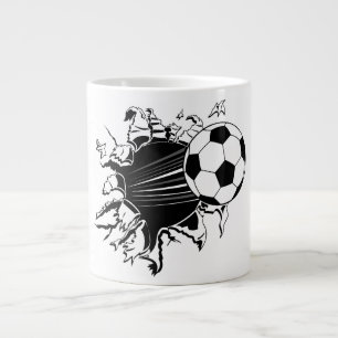 Voetbal uit grote koffiekop