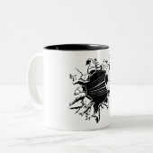 Voetbal uit tweekleurige koffiemok (Voorkant links)