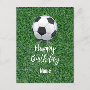 Voetbal verjaardag met bal voor speler met naam briefkaart
