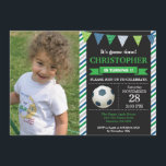 Voetbal Verjaardag Uitnodiging 1e Verjaardag Party<br><div class="desc">Voetbal Verjaardag Uitnodiging met aangepaste foto 1e Verjaardag Party. Jongen verjaardagsfeestje uitnodigen. Soccer Sport thema Verjaardag Bash. Blauw Groen Grijs en Witte Strepen Krijtbord Achtergrond. 1e verjaardag. 1e 2e 3e 4e 5e 6e 7e 8e 9e 10e 11e 12e 13e 14e `5e, willekeurige leeftijd. Printbaar digitaal. Voor verdere aanpassing klikt u...</div>