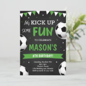 Voetbal verjaardagsuitnodiging kaart (Staand voorkant)