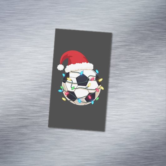 Voetbal verpakt in kerstverlichting Voetbalspeler Magnetisch Visitekaartje (Voorbeeld)