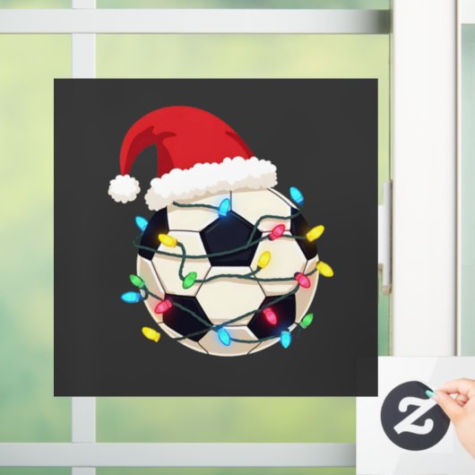 Voetbal verpakt in kerstverlichting Voetbalspeler Raamsticker (Huis)