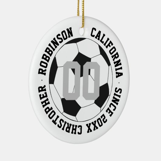 Voetbal Zwart-wit Speler Modern Keramisch Ornament (Rechts)