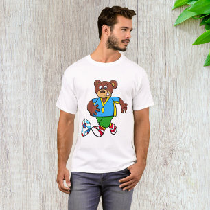 Voetbalbeer die voetbal speelt in sportoutfit t-shirt