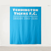 Voetbalclub Presentatie Achtergrond in Lichtblauw Wandkleed (Voorkant)