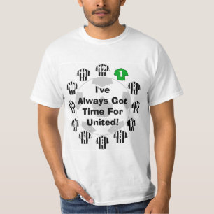 Voetbalfan toont voetbal trouw t-shirt