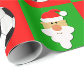 Voetballen en kerstmis rood en groen kerstfeest cadeaupapier (Rol Hoek)