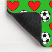 Voetballen en rode hartentekening muismat (Hoek)
