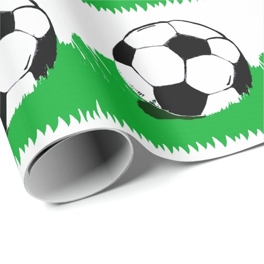 voetballen in Grass Pattern Wrapping Paper Cadeaupapier (Rol Hoek)