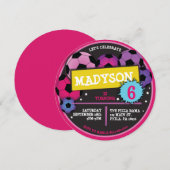 VOETBALLEN Meisjes Verjaardagsfeestuitnodiging Kaart (Voorkant / Achterkant)