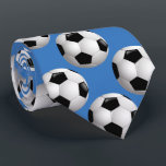 Voetballen Sportsman Stropdas<br><div class="desc">Een geweldige keuze voor de voetballer,  coach of fan,  dit stropdas heeft een voetbal over een blauwe achtergrond. U kunt de achtergrond wijzigen in een andere kleur door de optie "Aanpassen" te gebruiken.</div>