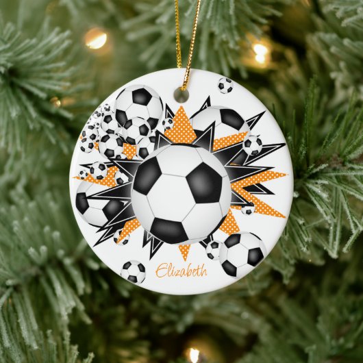 voetballen zwarte oranje sterren keramisch ornament (Boom)