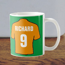 Voetbalshirt ontwerp in oud goud.