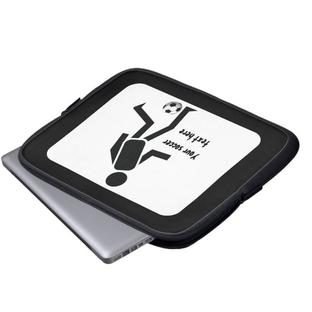 Voetbalspeler en cadeau op maat laptop sleeve (Voorkant onderkant)