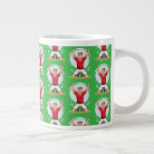 Voetbalspeler man grote koffiekop (Rechts)