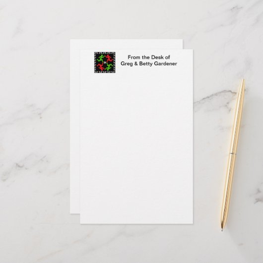 Voetbalspelers die naar het balpatroon lopen briefpapier (Voorkant / Achterkant in situ)