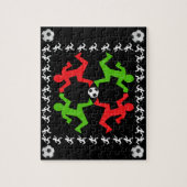Voetbalspelers die naar het balpatroon lopen legpuzzel (Verticaal)