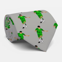 Voetbalspelers schoppen bal groen uniform