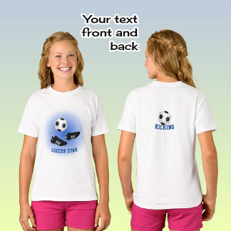 Voetbalster voeg naam en tekst toe aan dubbelzijdi t-shirt