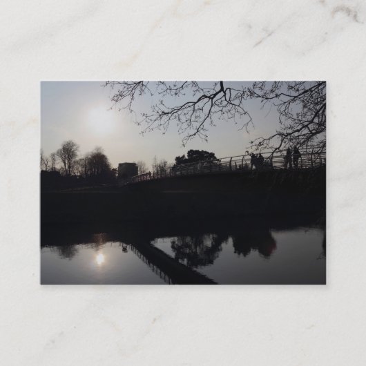 Voetbrug over een rivier visitekaartje (Voorkant)