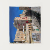 Voetbrug, smalle straat met trap in Valletta Wandkleed (Voorkant)