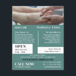 Voetexamen portret, podiatry kliniek, podiatrist flyer<br><div class="desc">Het Portret van het Examen van de Wortel,  Podiatry Clinic,  Podiatrist Adverteren Flyer door de Opslag van het Visitekaartje.</div>