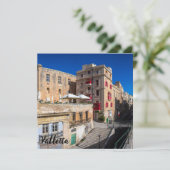 Voetgangersbrug, smalle straat met trappen in Vall (Staand voorkant)