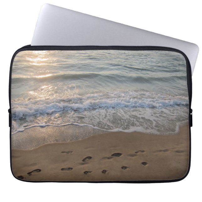 Voetsporen in het zand laptop sleeve (Voorkant)