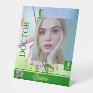 VOETTEKEN VAN JIRANA RECLAMEBORD MET VOETSTUK
