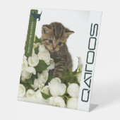 VOETTEKEN VAN QATTOOS RECLAMEBORD MET VOETSTUK (Voorkant)