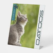 VOETTEKEN VAN QATTOOS RECLAMEBORD MET VOETSTUK (Voorkant)