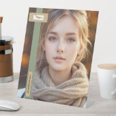 VOETTEKEN VAN ZARZOMIA RECLAMEBORD MET VOETSTUK (Insitu)