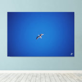 Vogel in de lucht #2 canvas afdruk (Insitu (Houten vloer))