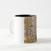 Vogelbomen in een bos (Roerich) Tweekleurige Koffiemok (Voorkant links)