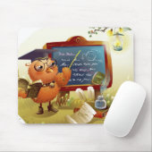 Vogelhouder met een boek en lesgeven op een bord muismat (Met muis)