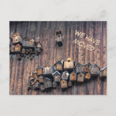 Vogelhuis op een houten muur, plezier dat we hebbe briefkaart (Voorkant)