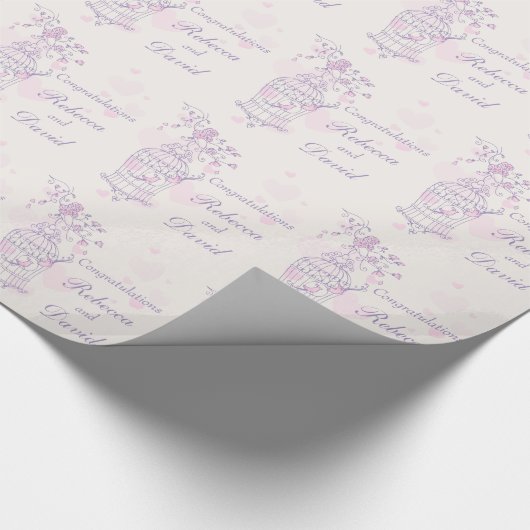 Vogelkooi paarse roze bruiloft aangepaste wrap cadeaupapier (Hoek)