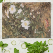 Vogelnest en hondsrozen door John William Hill Theedoek (Gevouwen)