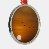 Vogels die in de zon vliegen metalen ornament (Rechts)