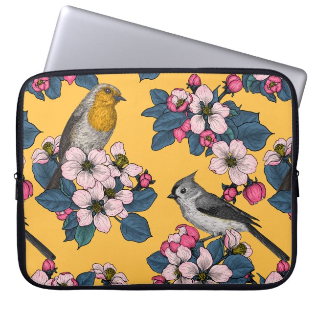 Vogels en bloesems op geel laptop sleeve (Voorkant)
