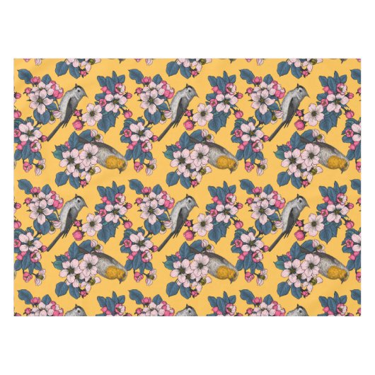 Vogels en bloesems op geel tafelkleed (Voorkant (Horizontaal))