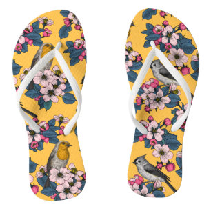 Vogels en bloesems op geel teenslippers