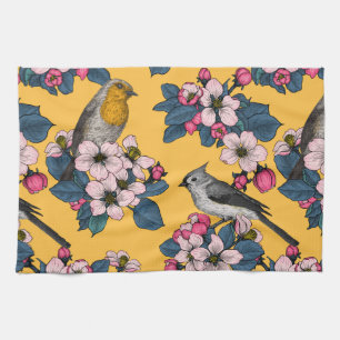 Vogels en bloesems op geel theedoek