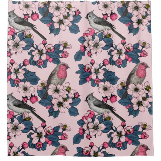 Vogels en bloesems op roze douchegordijn (Voorkant)