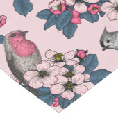 Vogels en bloesems op roze korte tafelloper (Hoek)