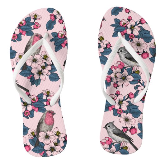 Vogels en bloesems op roze teenslippers (Voetbed)